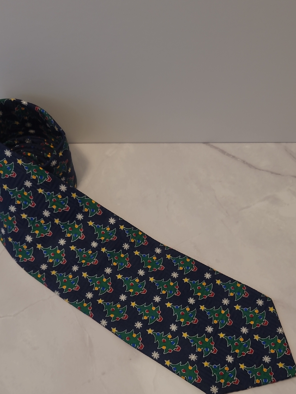 Claybrooke Christmas‎ Tie Christmas Tree
